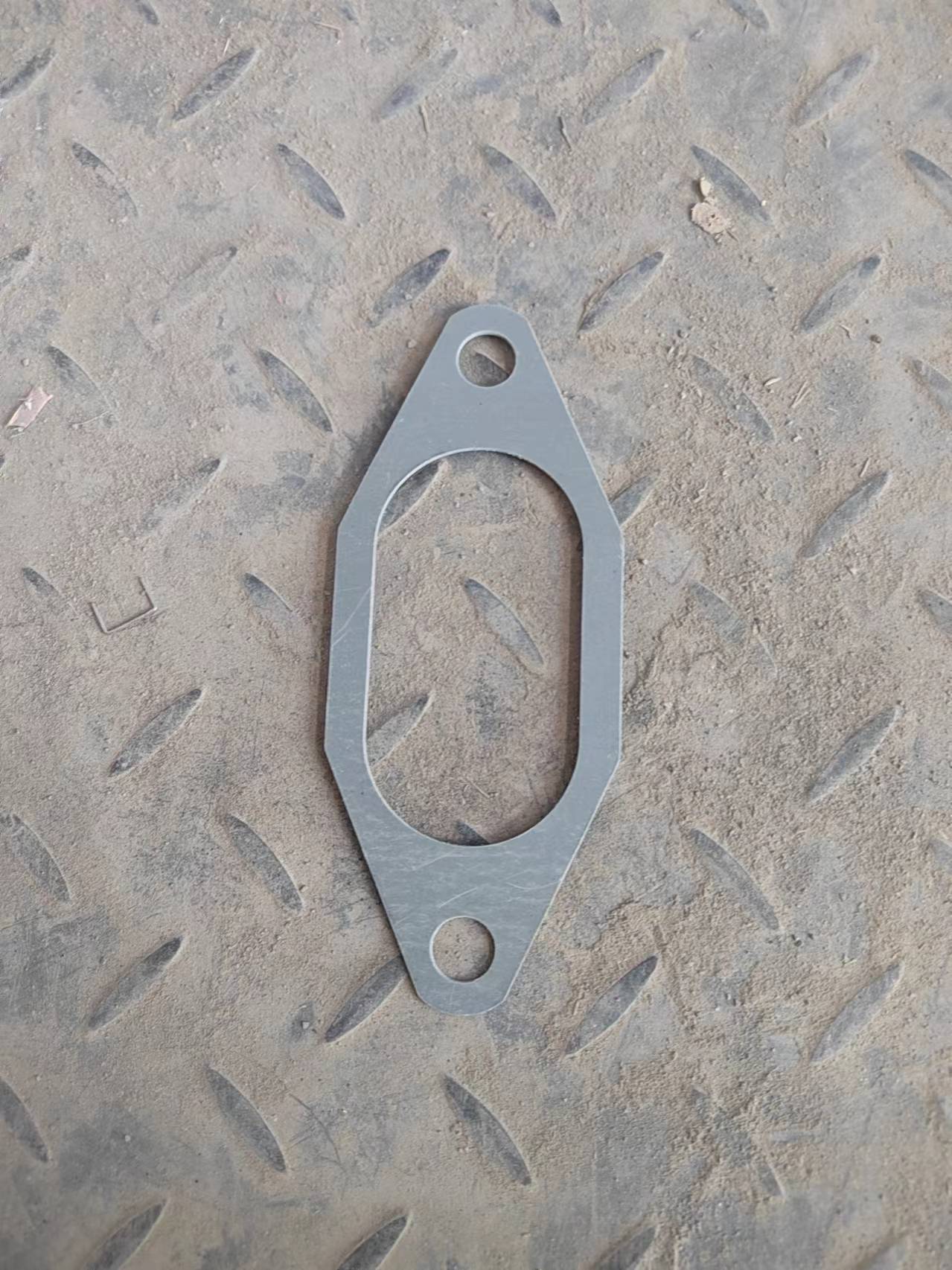 XCMG D04-131-30 GASKET, AIR INTAKE PIPE for XGC150-1